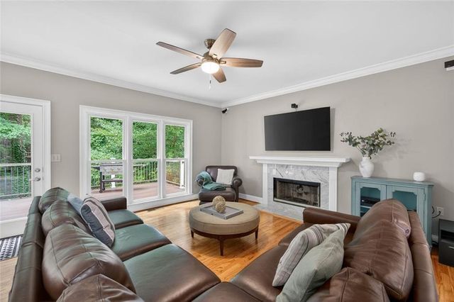 865 Devenish Lane, Roswell, GA 30075