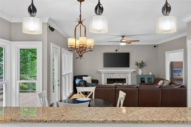 865 Devenish Lane, Roswell, GA 30075