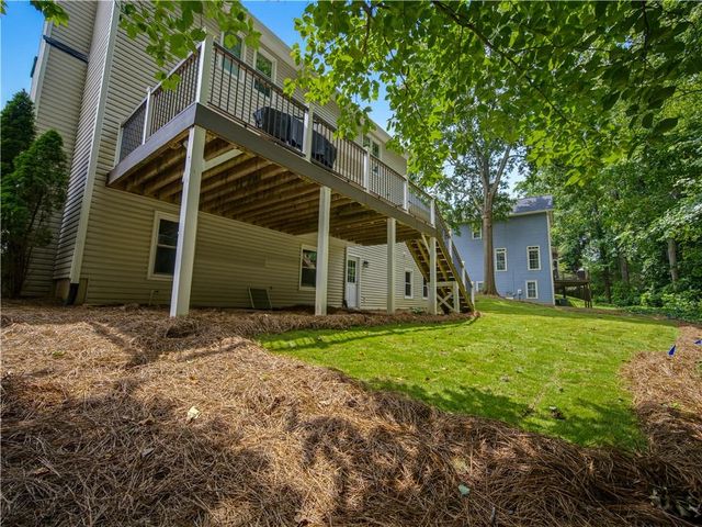 865 Devenish Lane, Roswell, GA 30075
