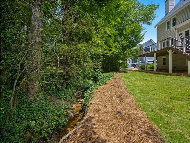 865 Devenish Lane, Roswell, GA 30075