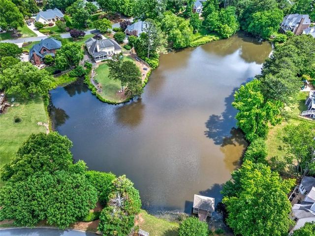 865 Devenish Lane, Roswell, GA 30075