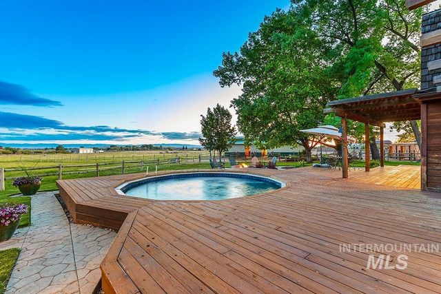 999 N Cow Horse Dr, Kuna, ID 83634