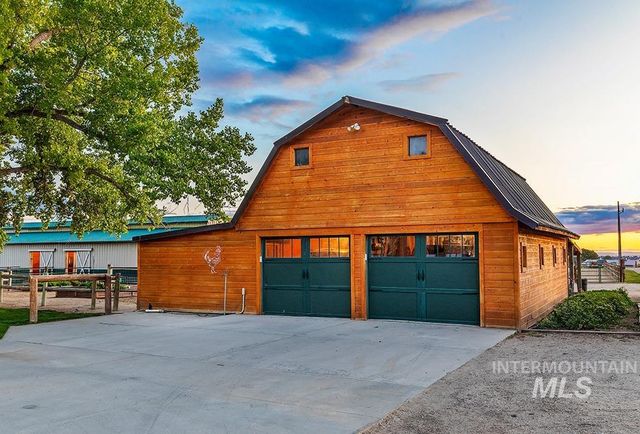 999 N Cow Horse Dr, Kuna, ID 83634