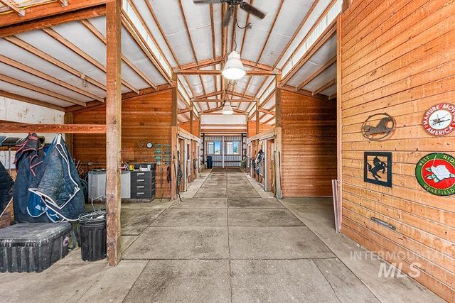 999 N Cow Horse Dr, Kuna, ID 83634