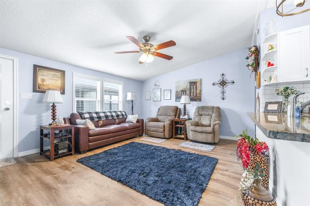 3041 SHORT LEAF STREET, Wesley Chapel, FL 33543