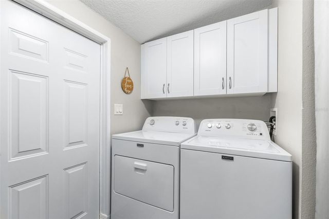 3041 SHORT LEAF STREET, Wesley Chapel, FL 33543