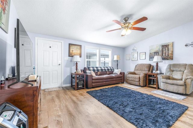 3041 SHORT LEAF STREET, Wesley Chapel, FL 33543