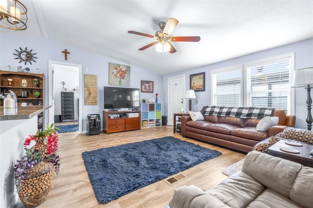 3041 SHORT LEAF STREET, Wesley Chapel, FL 33543