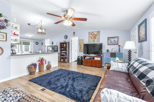3041 SHORT LEAF STREET, Wesley Chapel, FL 33543