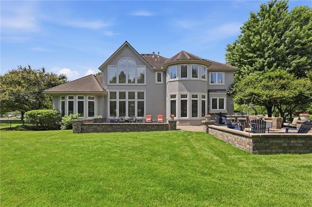 14603 Sherwood Street, Leawood, KS 66224