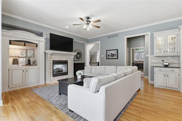 14603 Sherwood Street, Leawood, KS 66224
