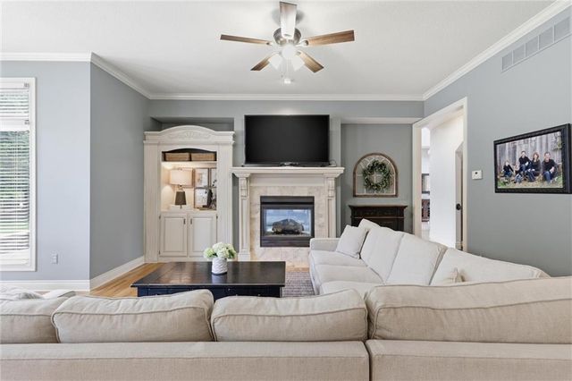 14603 Sherwood Street, Leawood, KS 66224