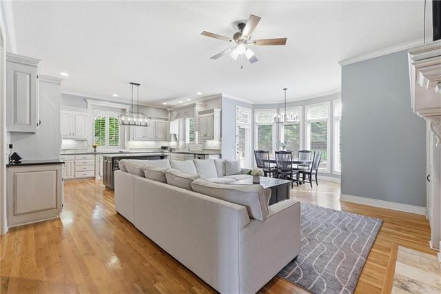 14603 Sherwood Street, Leawood, KS 66224