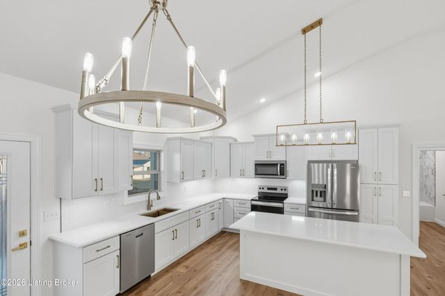 25 Betty Boyd Ln, Brandenburg, KY 40108