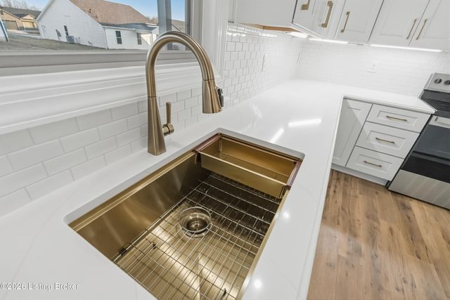 25 Betty Boyd Ln, Brandenburg, KY 40108