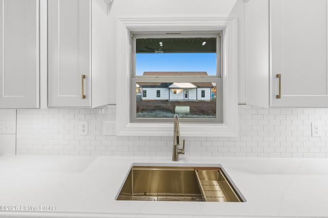 25 Betty Boyd Ln, Brandenburg, KY 40108