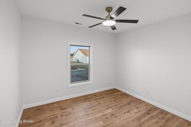 25 Betty Boyd Ln, Brandenburg, KY 40108