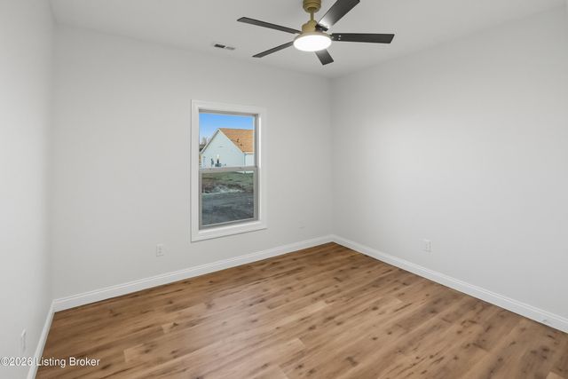 25 Betty Boyd Ln, Brandenburg, KY 40108