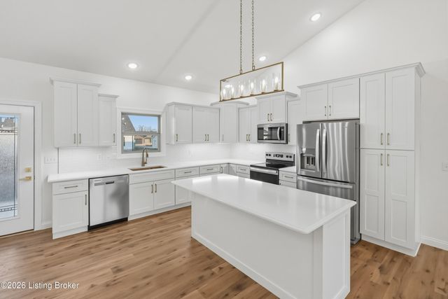 25 Betty Boyd Ln, Brandenburg, KY 40108