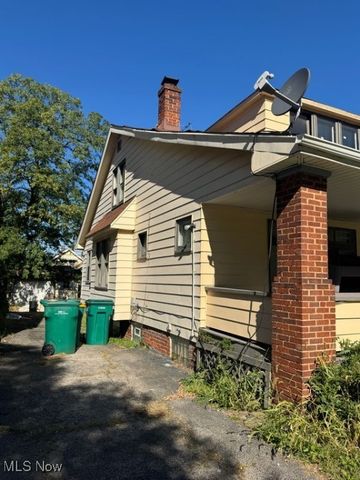 5562 Dalewood Avenue, Maple Heights, OH 44137