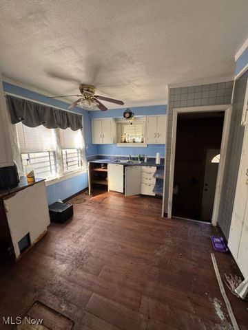 5562 Dalewood Avenue, Maple Heights, OH 44137