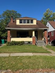 5562 Dalewood Avenue, Maple Heights, OH 44137
