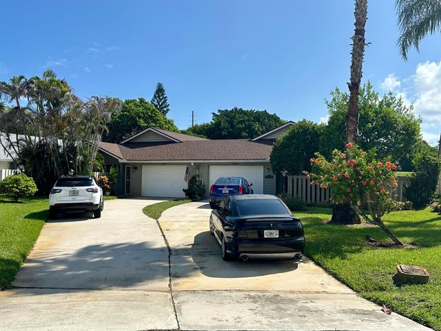 12619 SE CASCADES Court, Hobe Sound, FL 33455