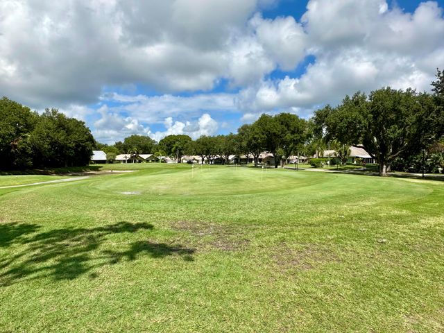12619 SE CASCADES Court, Hobe Sound, FL 33455