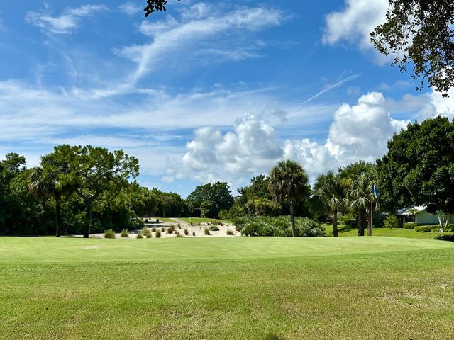 12619 SE CASCADES Court, Hobe Sound, FL 33455