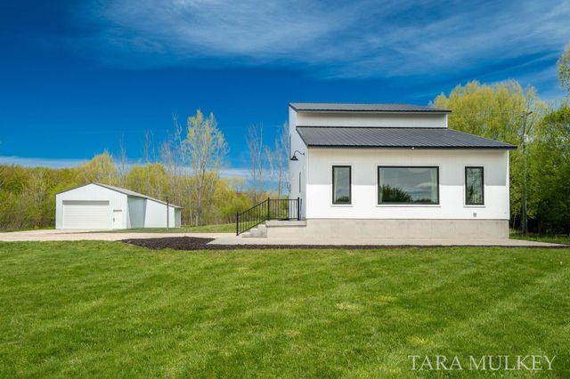 5421 143rd Avenue, Holland, MI 49423