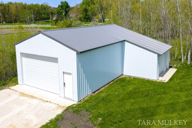 5421 143rd Avenue, Holland, MI 49423