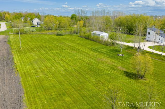 5421 143rd Avenue, Holland, MI 49423
