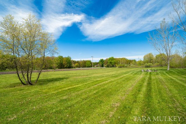 5421 143rd Avenue, Holland, MI 49423