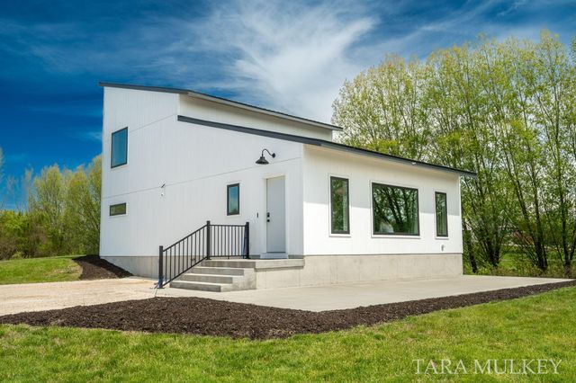 5421 143rd Avenue, Holland, MI 49423