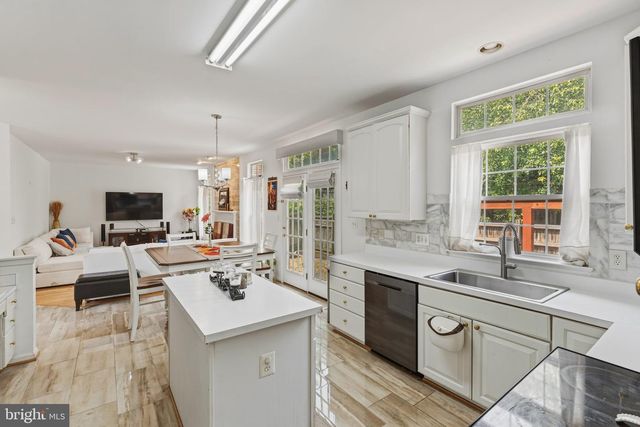 7887 CRANFORD FARM CIR, Lorton, VA 22079