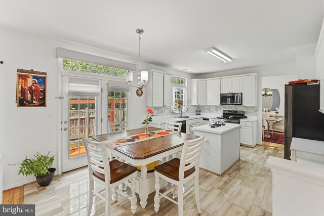 7887 CRANFORD FARM CIR, Lorton, VA 22079