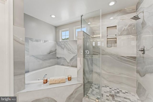 7887 CRANFORD FARM CIR, Lorton, VA 22079