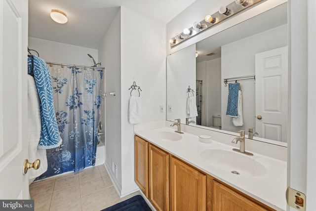 7887 CRANFORD FARM CIR, Lorton, VA 22079