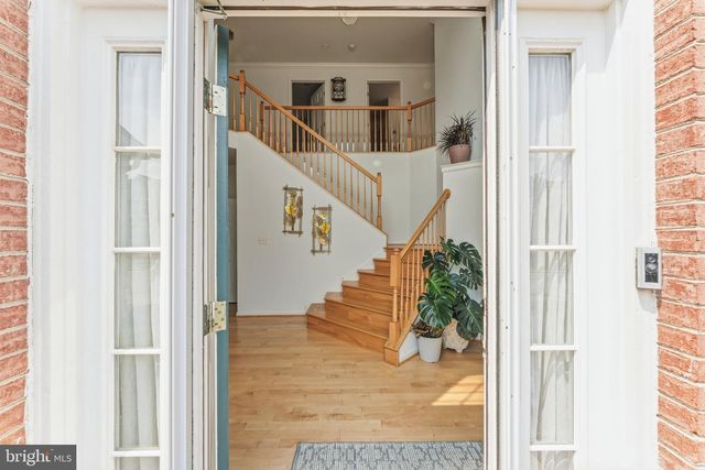7887 CRANFORD FARM CIR, Lorton, VA 22079