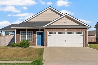 268 Dugger Dr, Clarksville, TN 37042