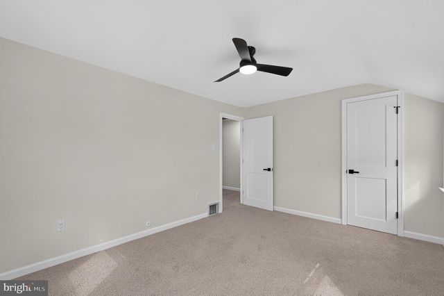 329 HOLMES RD, Holmes, PA 19043