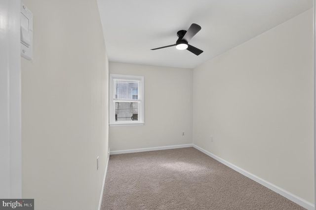 329 HOLMES RD, Holmes, PA 19043