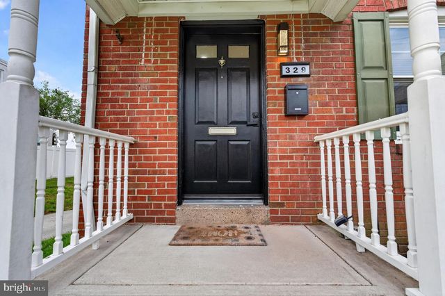 329 HOLMES RD, Holmes, PA 19043