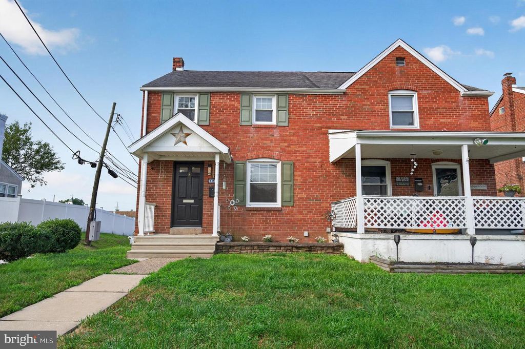 329 HOLMES RD, Holmes, PA 19043