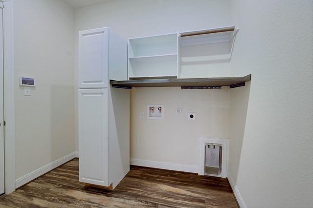 5805 Monrovia LN, Pflugerville, TX 78660