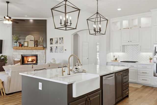 7021 Twin Hills Drive, Joshua, TX 76058