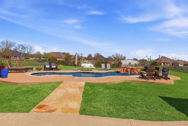 7021 Twin Hills Drive, Joshua, TX 76058