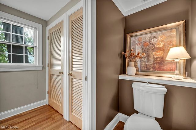 385 Longbeach, Bay Village, OH 44140