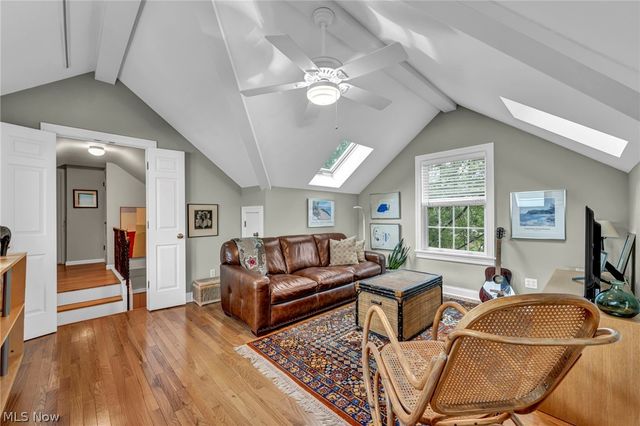 385 Longbeach, Bay Village, OH 44140