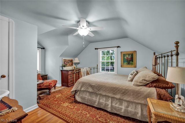 385 Longbeach, Bay Village, OH 44140